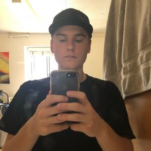 Meet your Posher, Alex